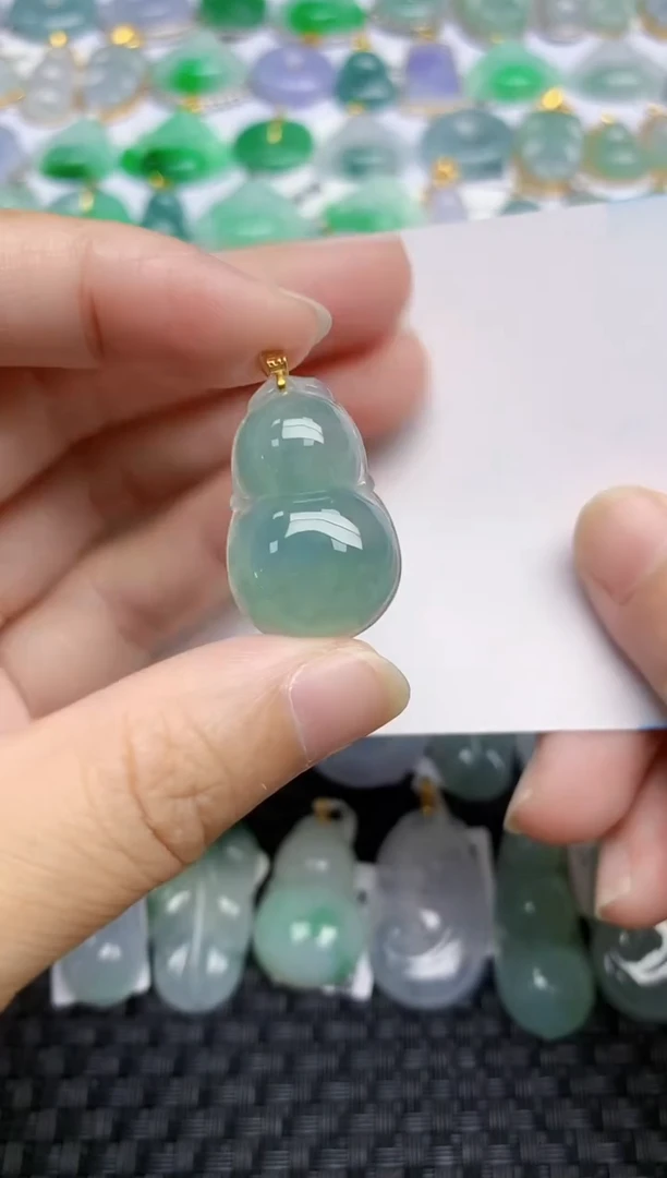 翡翠未镶嵌颈饰天然翡翠A货