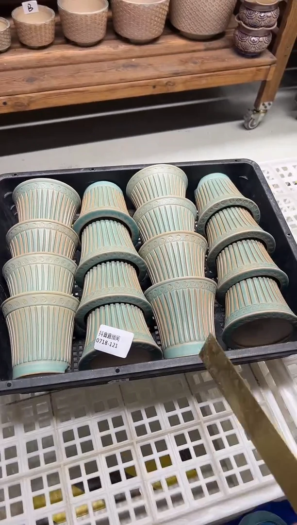 0718-121 口7 两万赞福利默认有瑕  量拍随机1只