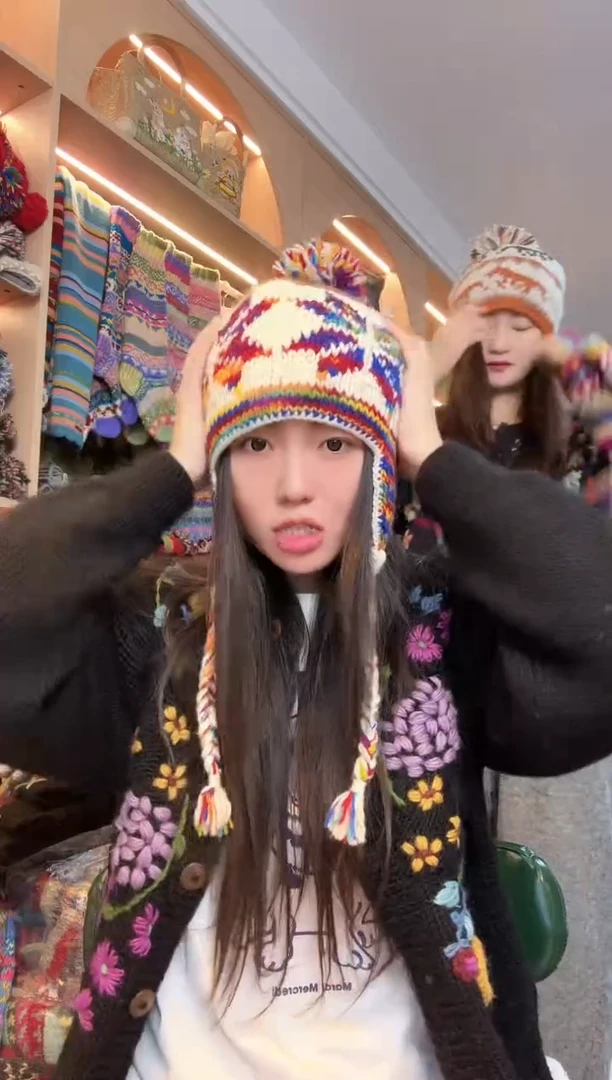 羊毛雪花护耳帽子