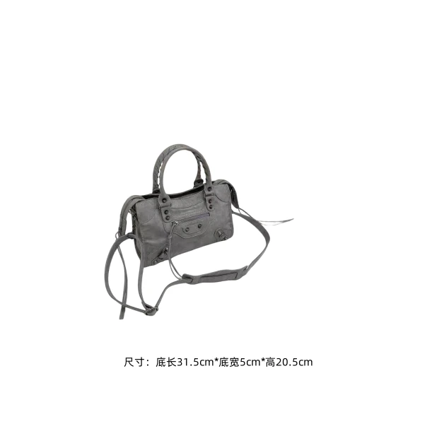 通勤风方款ins轻奢小众女士轻奢风经典潮流时尚斜挎包单肩