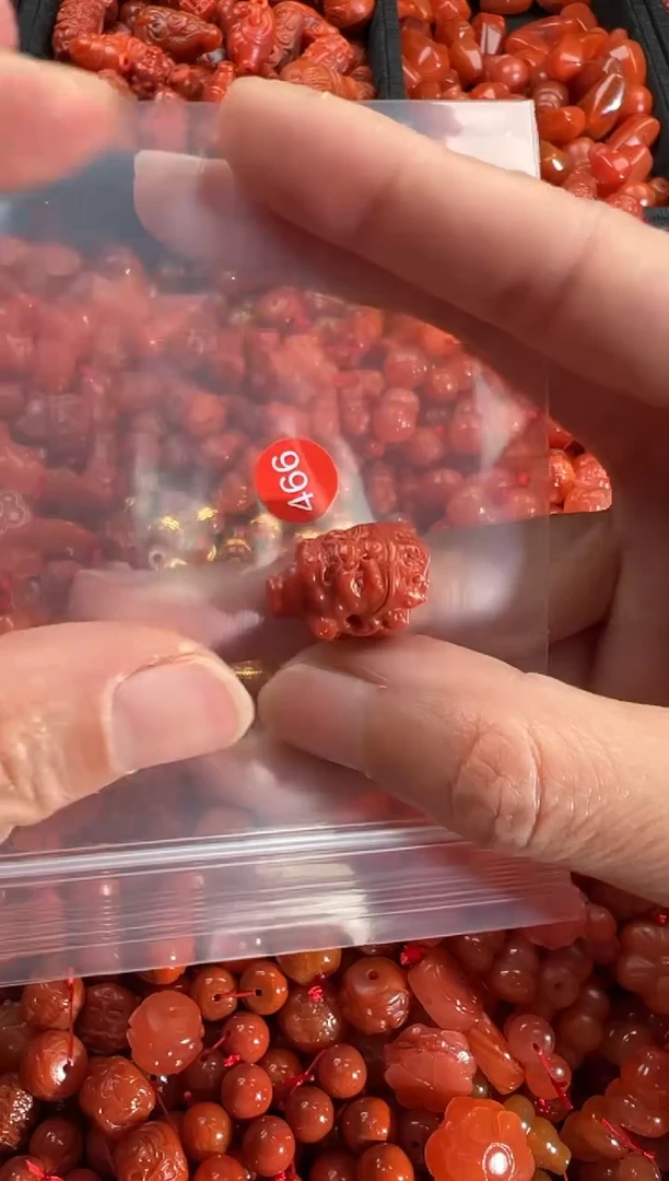 【闪购商品】南红玛瑙颈饰未镶嵌1