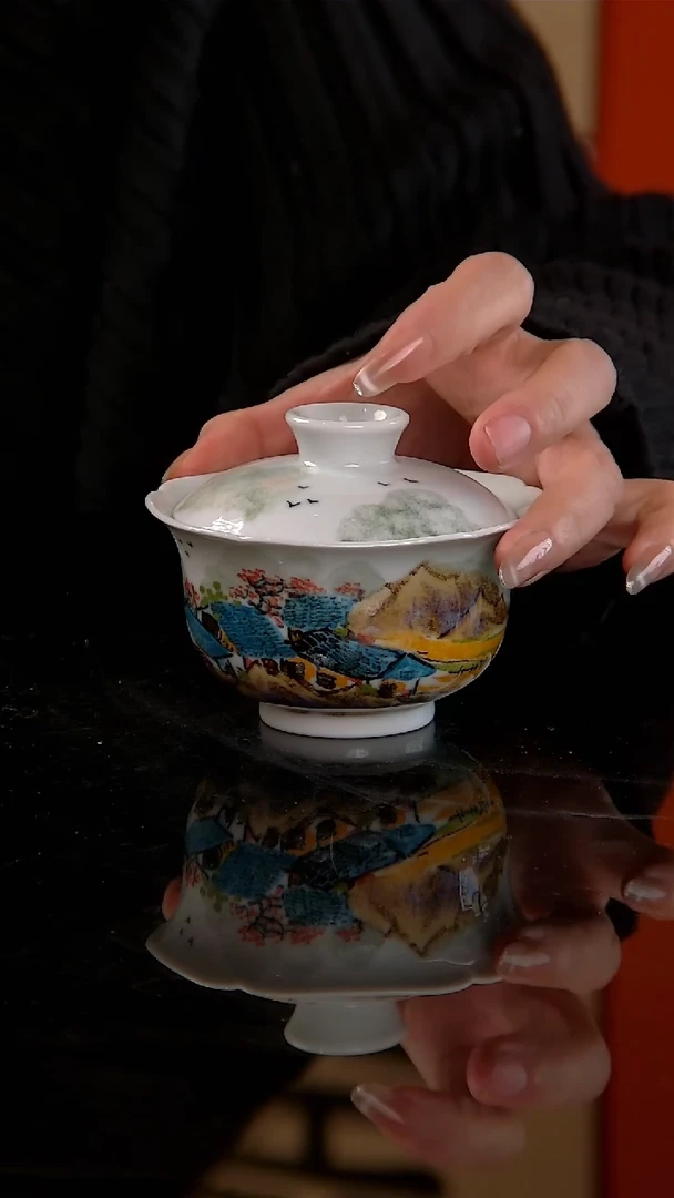 李华手绘釉中五彩丰收盖碗