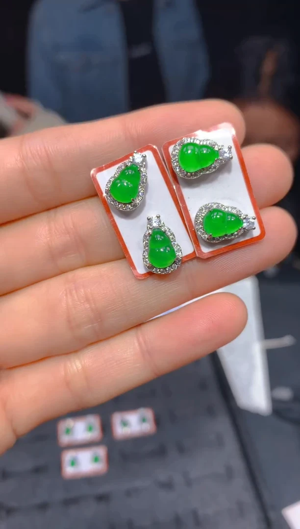 【闪购商品】定制翡翠未镶嵌32多样性发货（发其一）