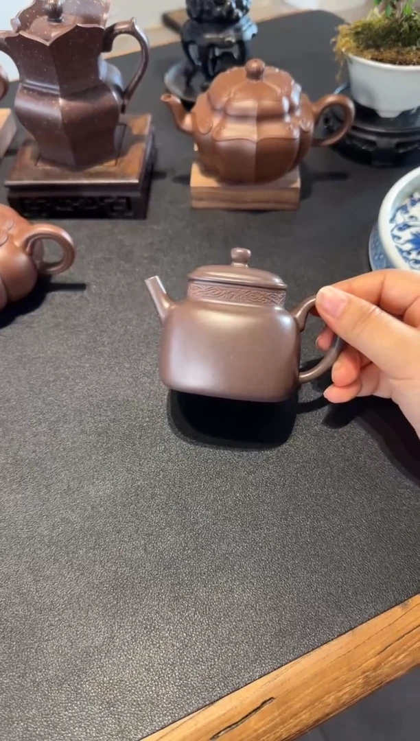 茶壶紫砂云*徊四方言心