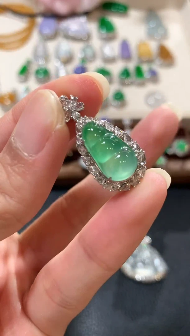 吊坠(不含链)18K金镶嵌翡翠z166