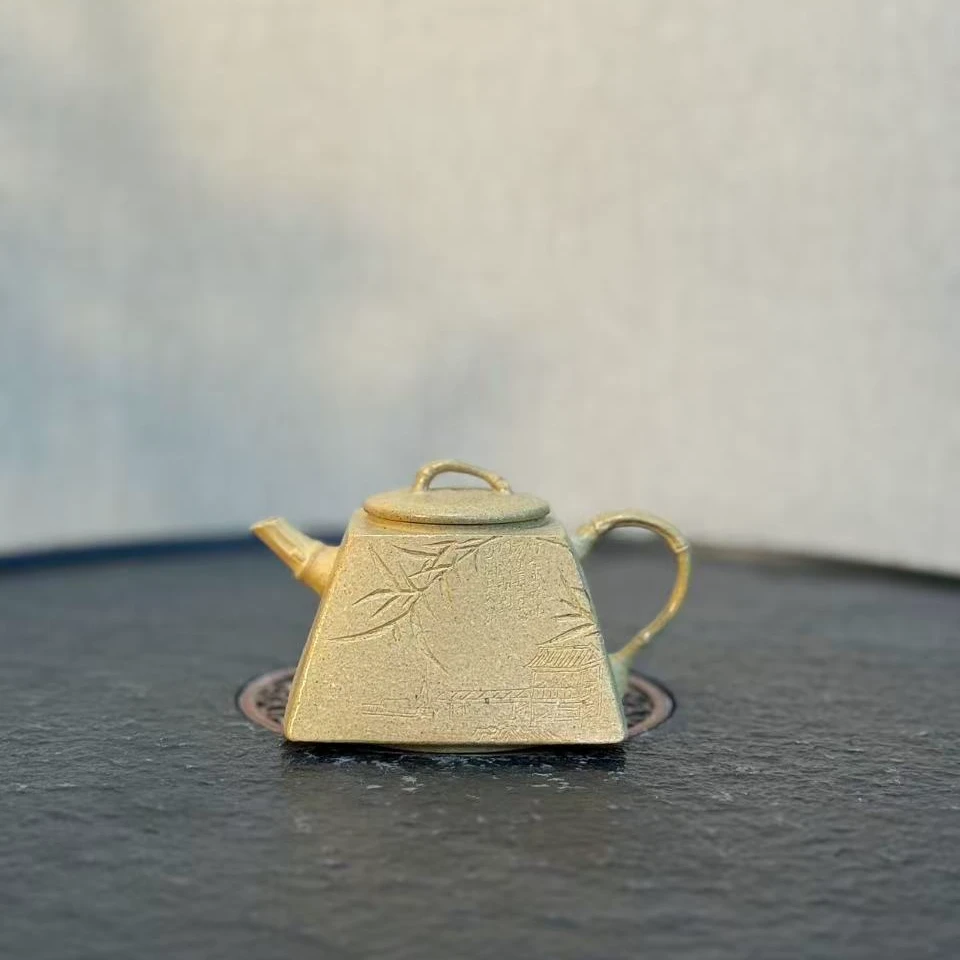 558号 zst 紫砂壶 110cc