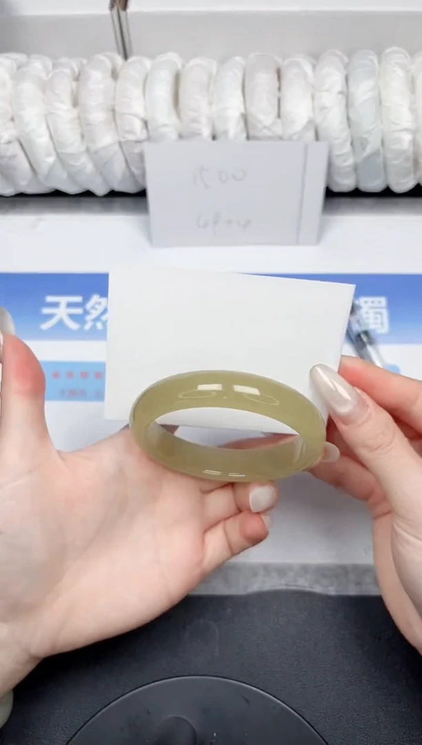 未镶嵌手镯石英质玉119-59.5