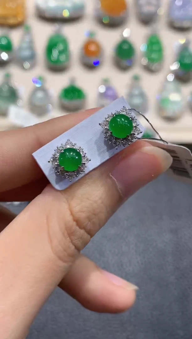 【闪购商品】翡翠耳饰18K金镶嵌c85    