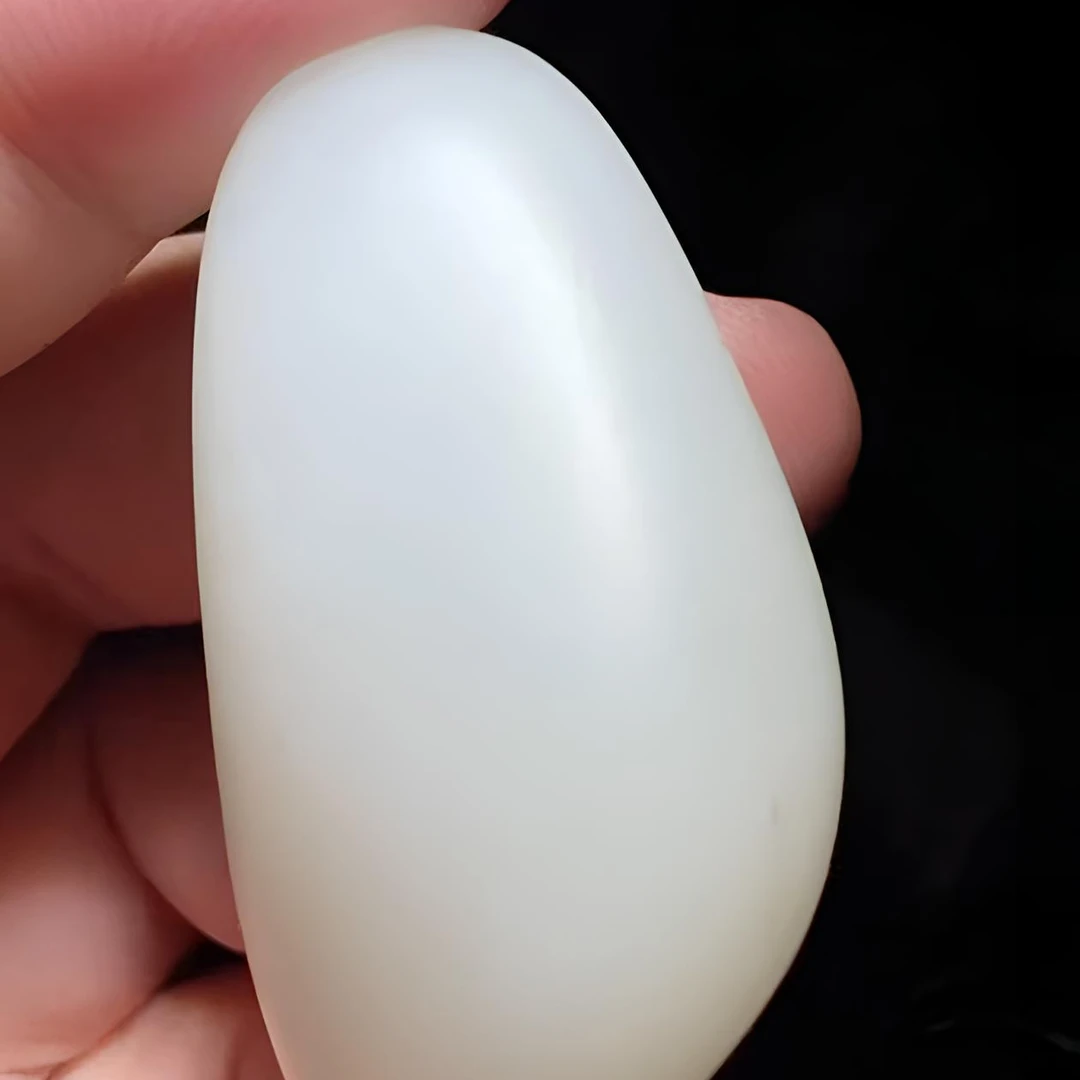 新疆和田玉白玉光白籽