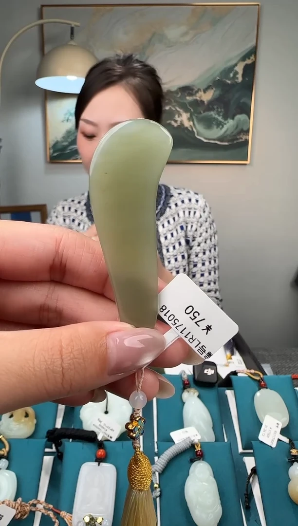 颈饰未镶嵌和田玉刮板LR