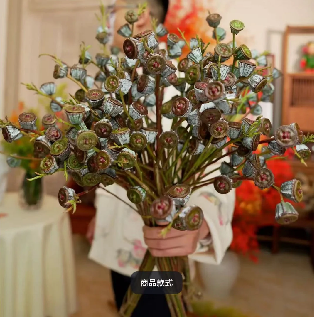 云南鲜花直发新鲜尤加利果配花基地现采现发家庭风干干花大果老果