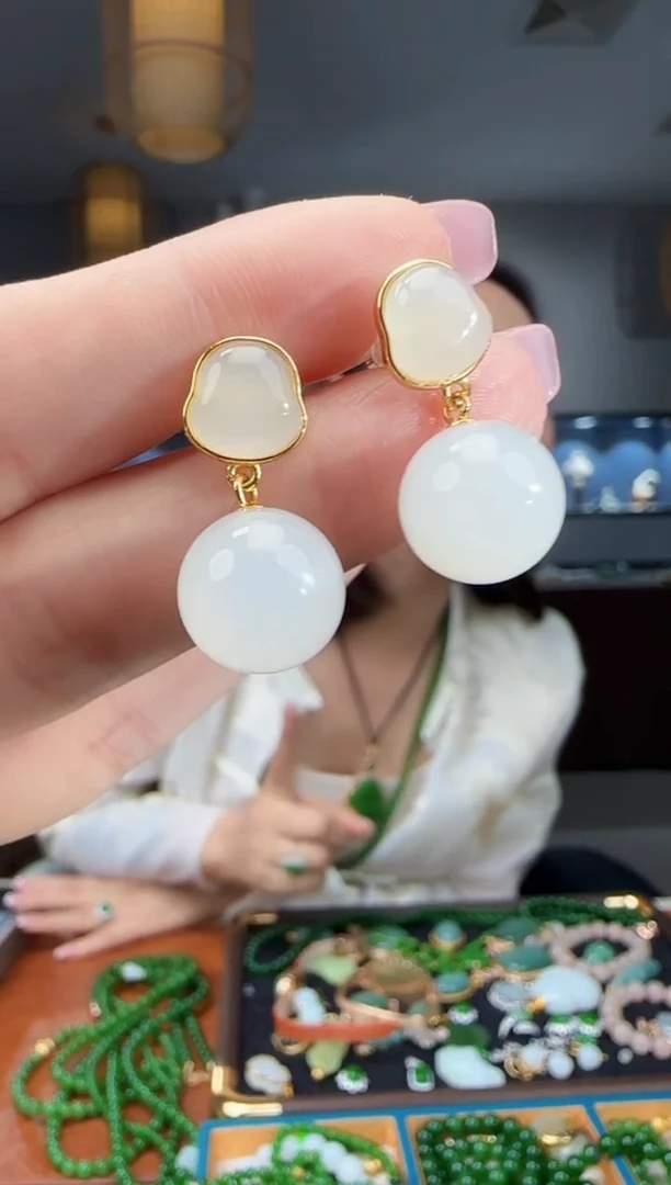 银S925镶嵌和田玉耳饰1