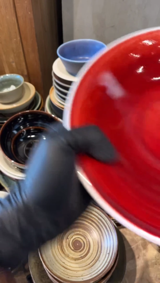 【闪购商品】瓷片399 微瑕郎红菜盘1个