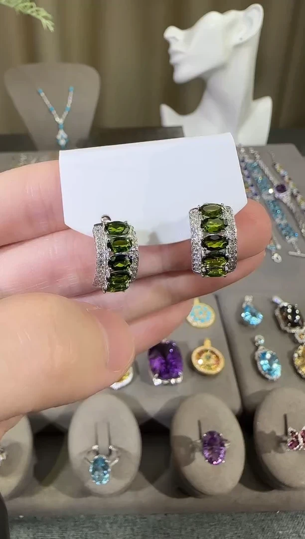 银S925镶嵌透辉石耳扣8mm耳扣设计款