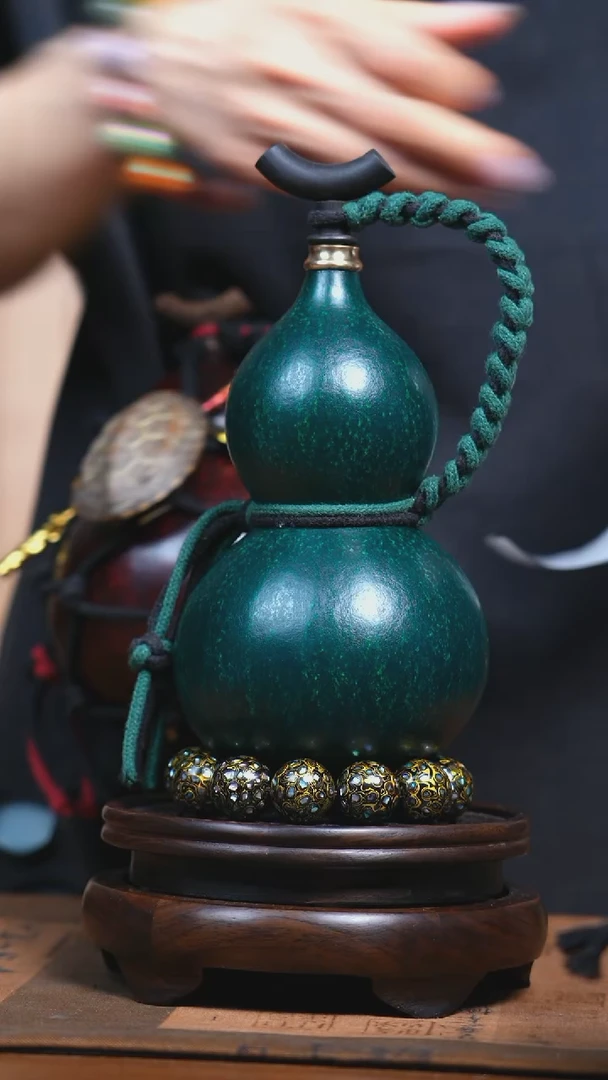 WY047大漆酒葫芦不包手串及旋转底座