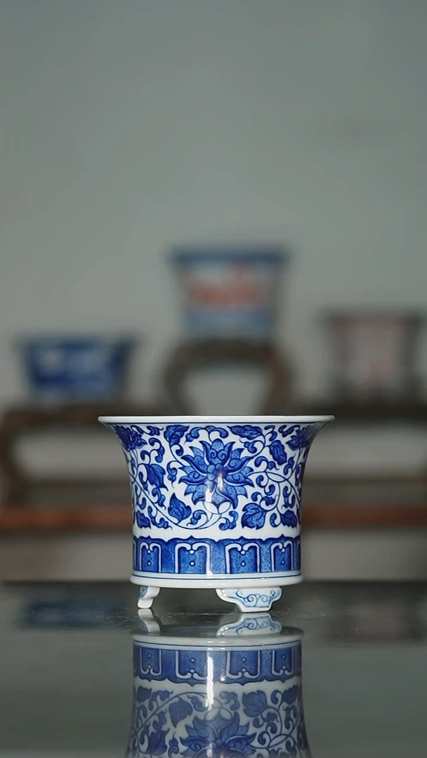 瓶墨奈手绘内口6.5高6.5深左右