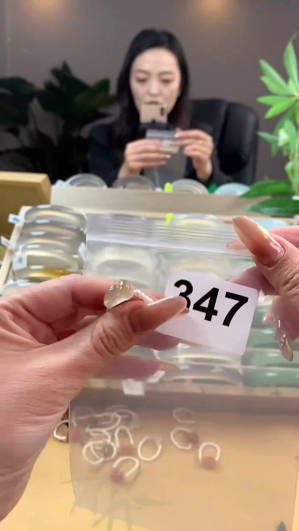 【闪购商品】玛瑙/玉髓手镯未镶嵌347