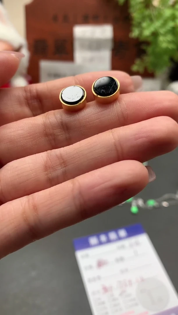 玛瑙/玉髓耳钉合金耳饰