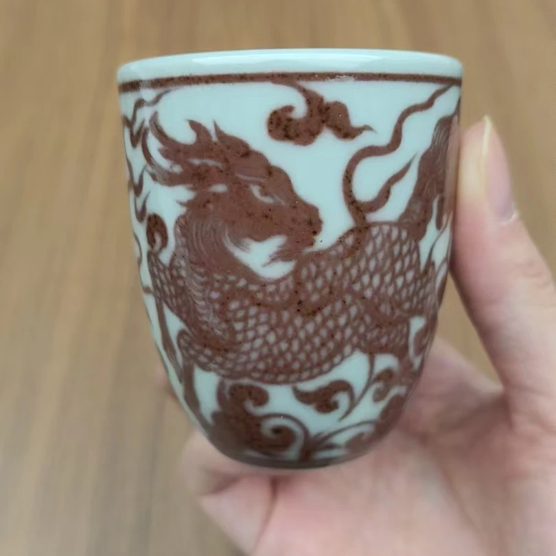 雲廬甄选  纯手绘釉里红麒麟手雷杯