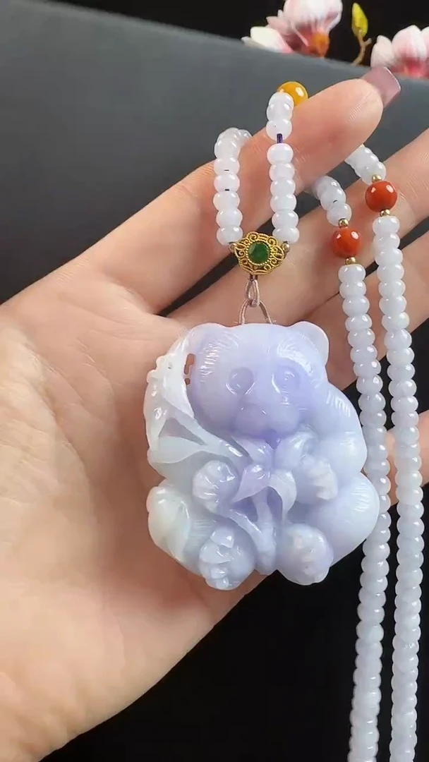 颈饰未镶嵌翡翠熊猫