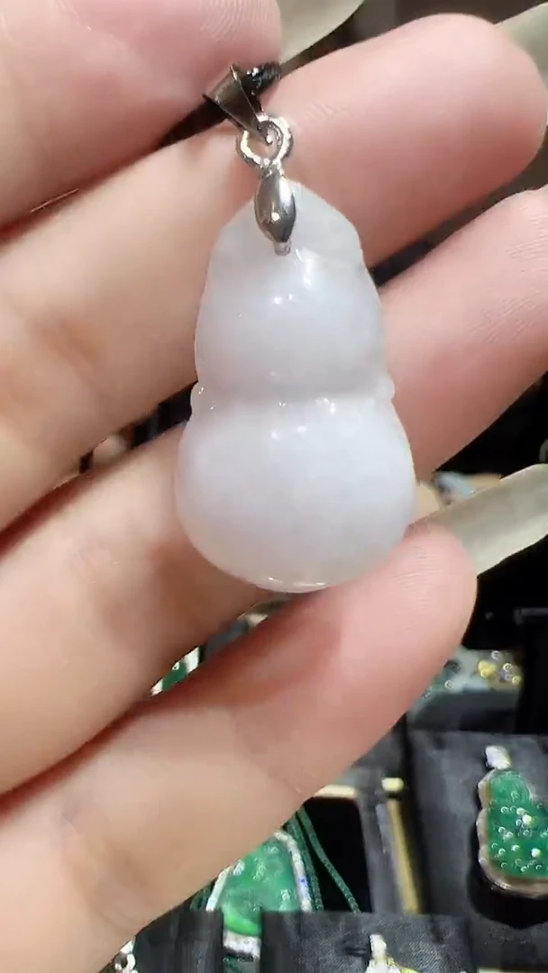 翡翠未镶嵌颈饰202580908