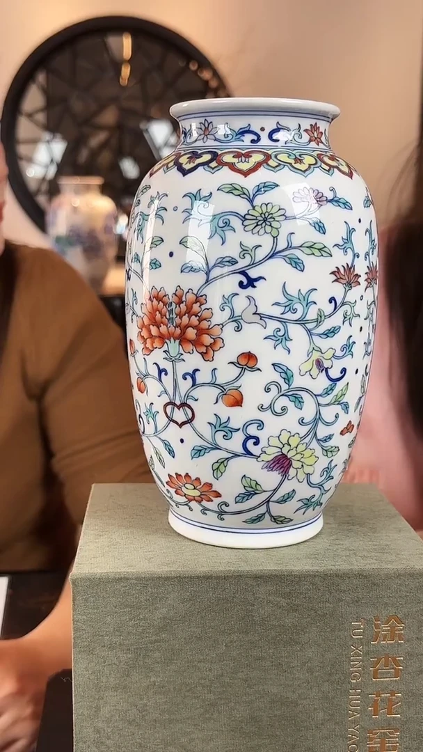 摆件瓷瓷博会—涂杏花25