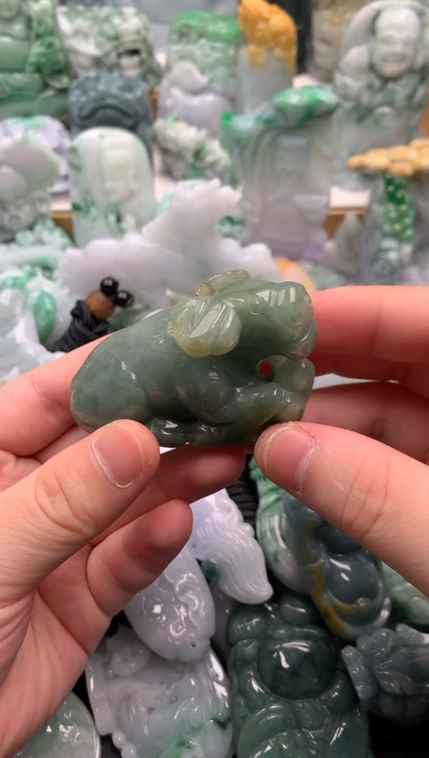 吊坠(不含链)未镶嵌翡翠1