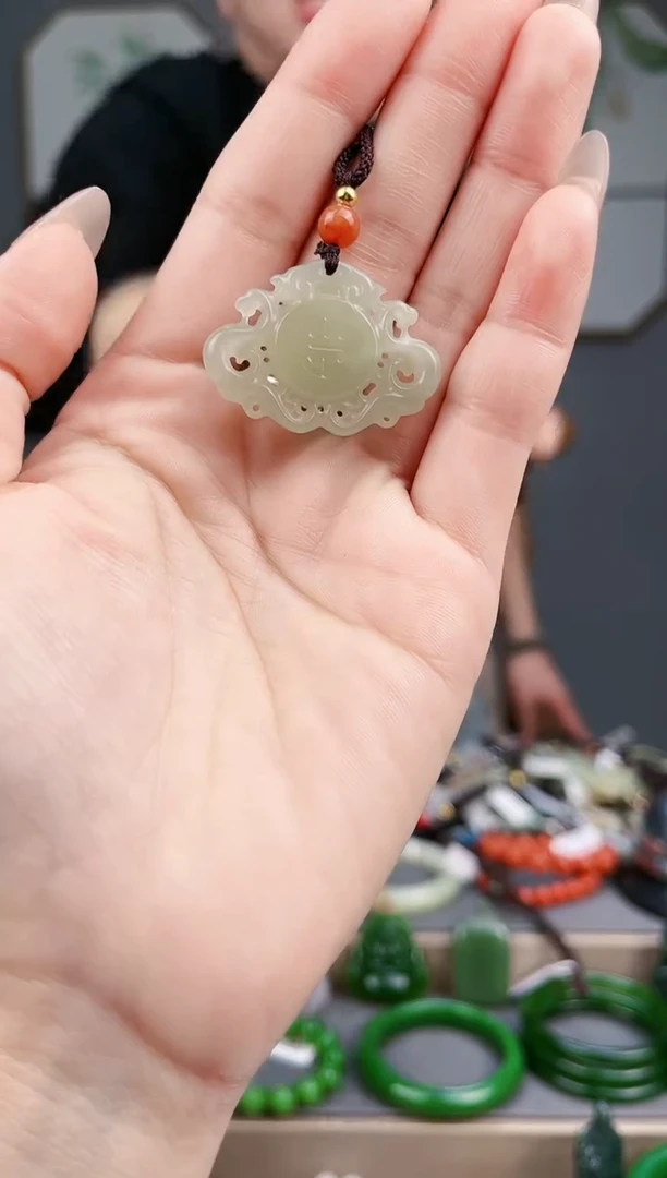 【闪购商品】和田玉颈饰未镶嵌AA多样性发货 拍一发一