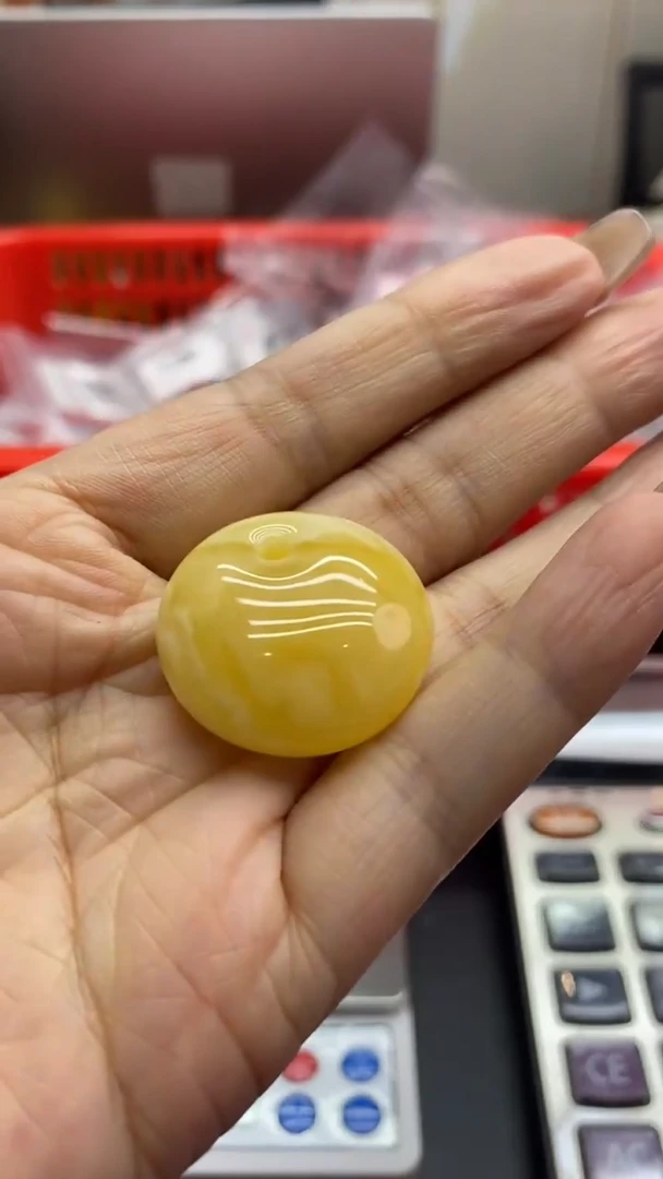 琥珀未镶嵌珠宝奇石2258