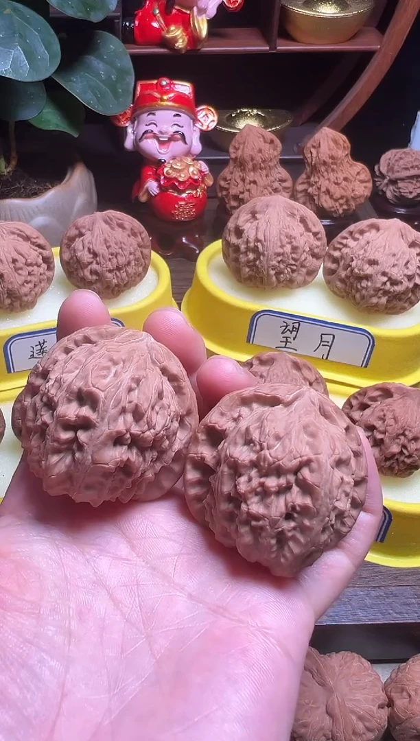 把件文玩核桃全品白狮子42