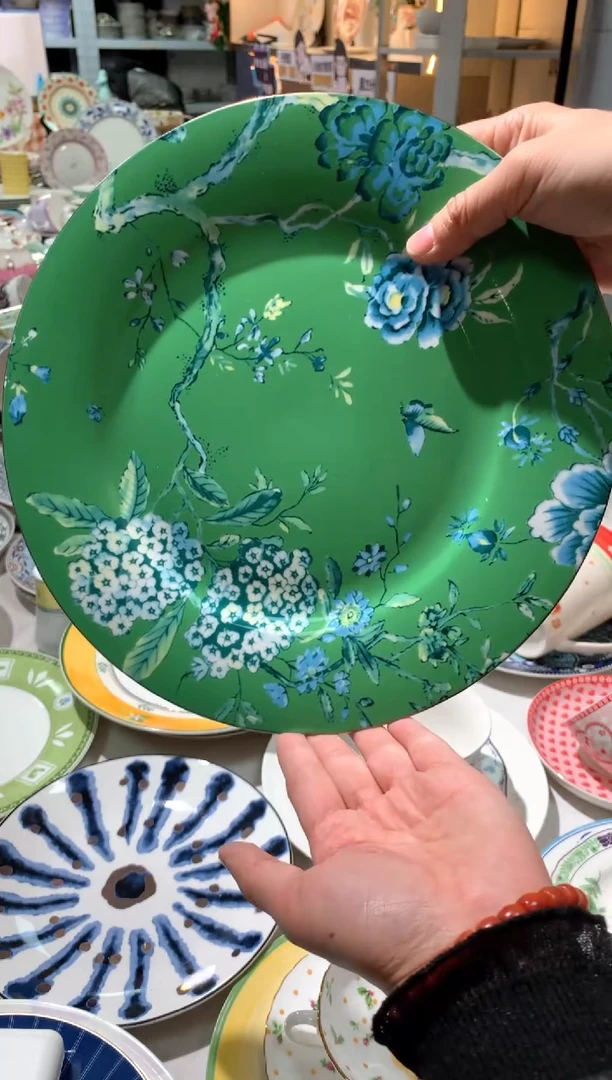 【闪购商品】瓷片陶瓷原单CC752餐具1个大