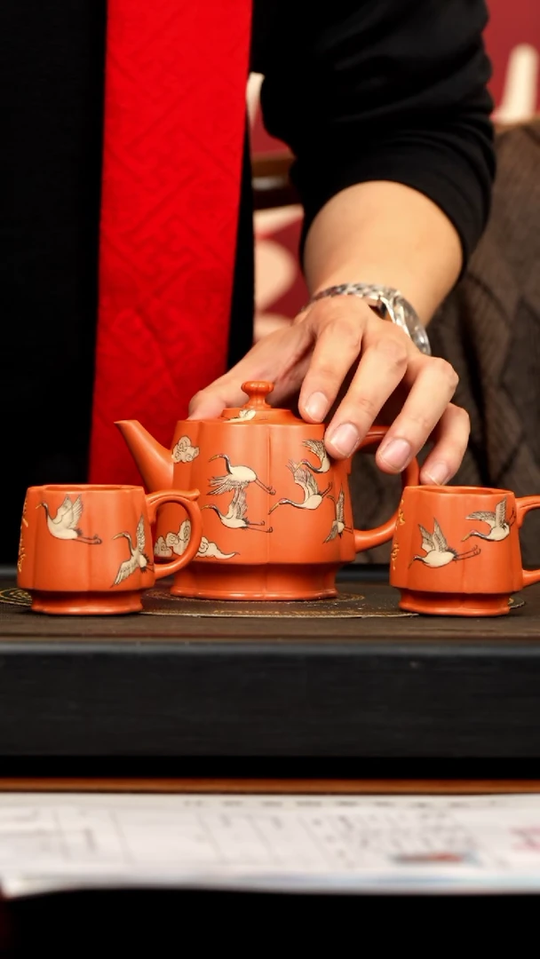 【闪购商品】紫砂茶壶PHJ 南红玉砂 菱花套组 300cc