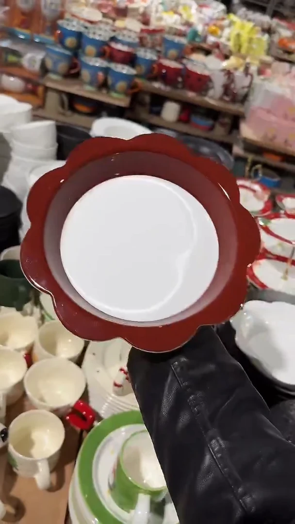 陶瓷花边草帽深盘微瑕 凑满20元包邮