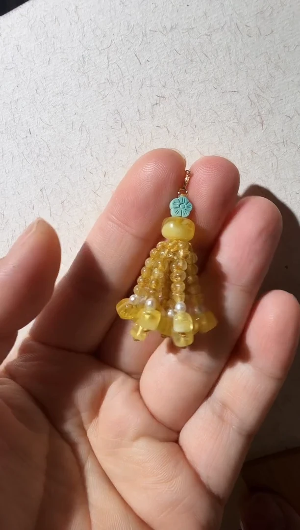 蜜蜡吊坠(不含链)未镶嵌蜜蜡吊坠提溜多样性发货
