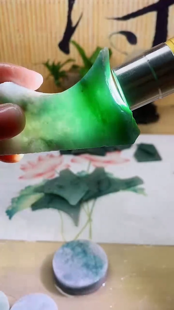 翡翠未镶嵌颈饰翡翠329