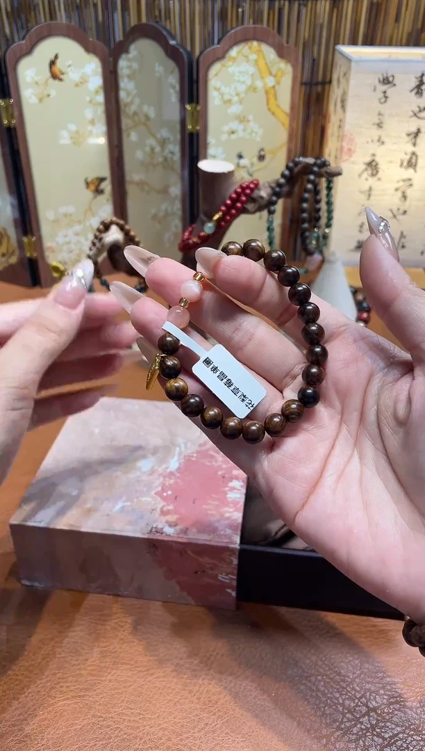 非洲檀香手串/手链柒月撤柜闪购链接（多样性发其一）￥