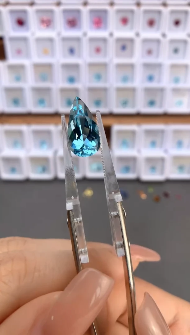 未镶嵌裸石定制海蓝宝石4.18ct 超圣