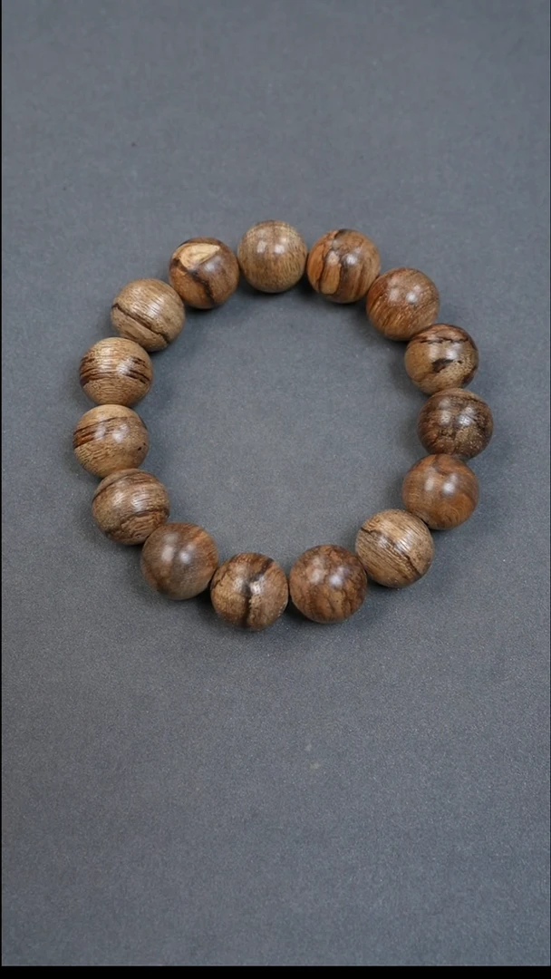 沉香沉香碎屑14mm达拉干老料花珠14g