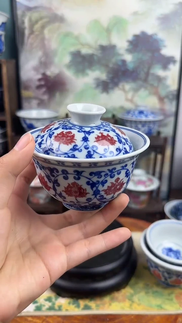 其他于*师青花釉里红缠枝莲两才盖碗