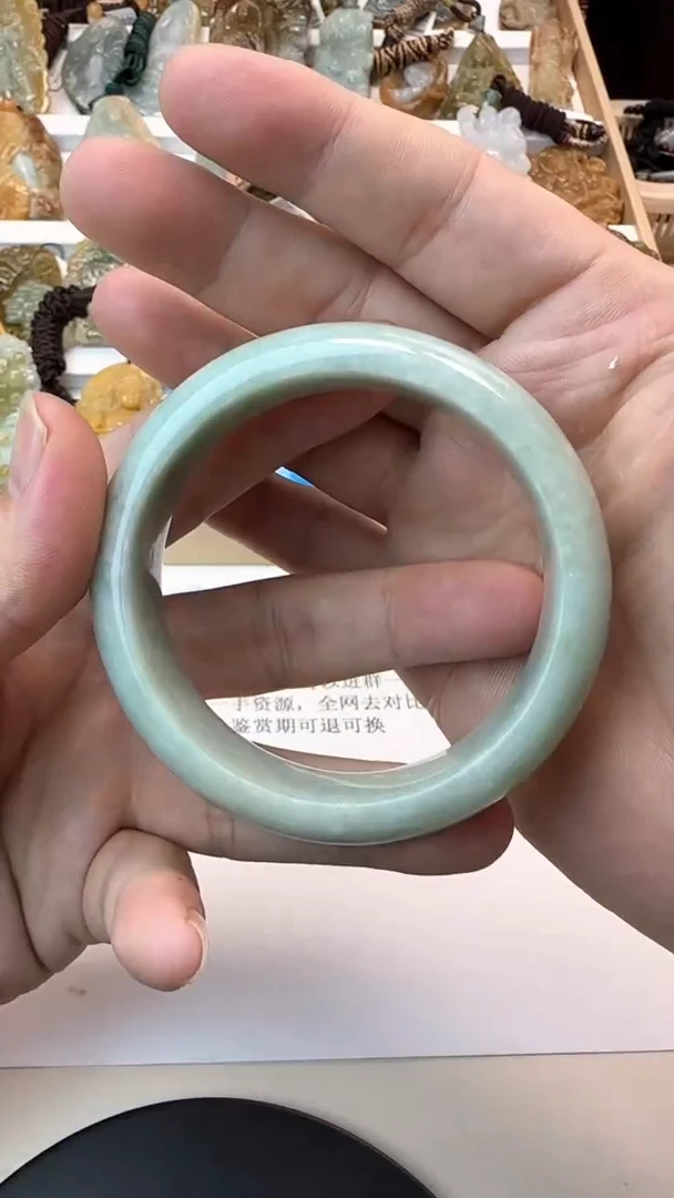 未镶嵌手镯翡翠前**锦天然翡翠