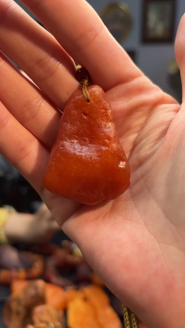 琥珀颈饰未镶嵌吊坠
