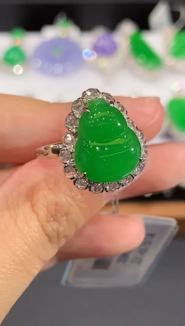 18K金镶嵌戒指翡翠SY多样性发其一