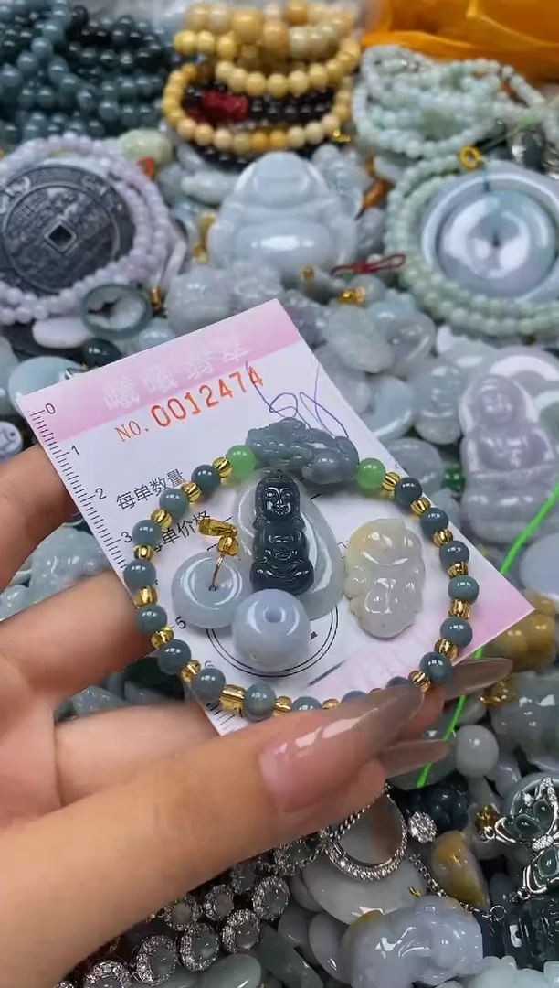 翡翠未镶嵌颈饰闪购0012474