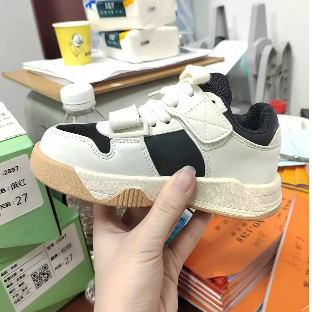 2897高端四季款舒适运动鞋黑红（温州童鞋）