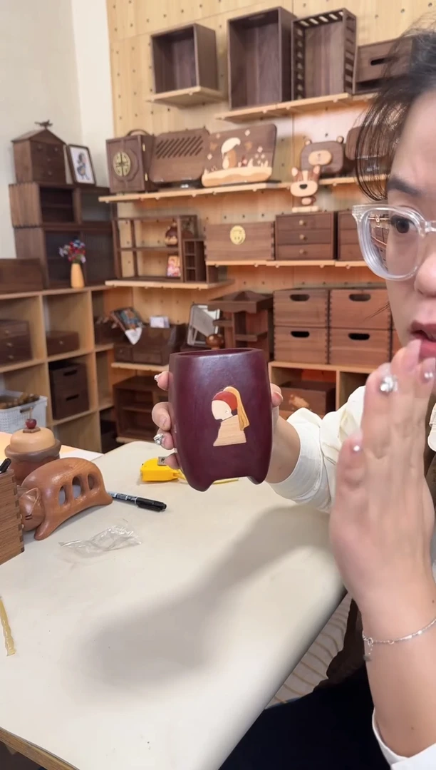 木 紫苏木实木镶嵌笔筒特价