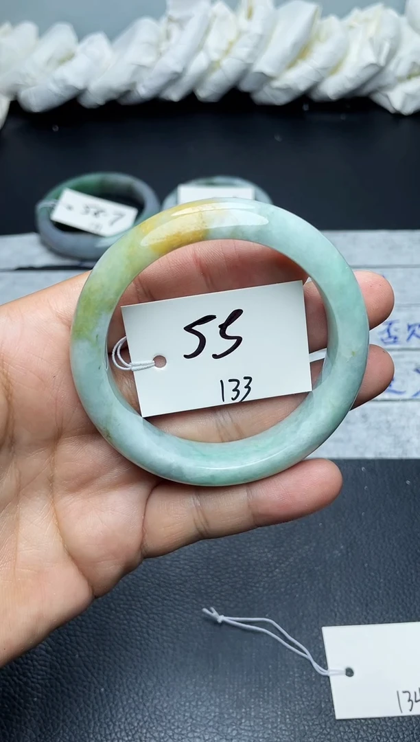 未镶嵌手镯翡翠133