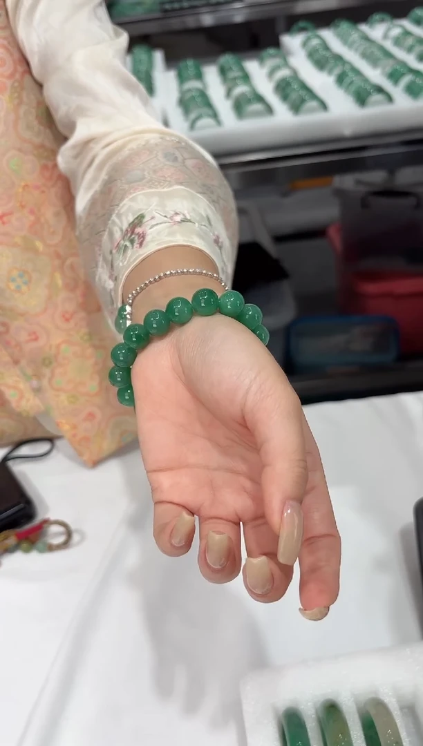 石英质玉未镶嵌颈饰非洲翠0525024 随机发仅一件