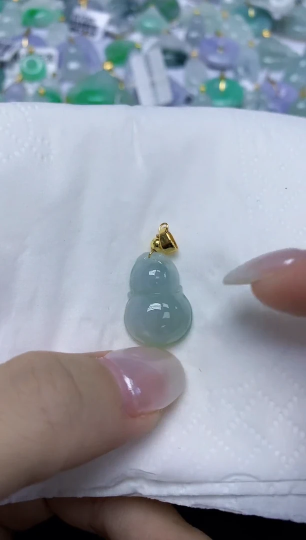 翡翠未镶嵌颈饰天然缅甸翡翠A货