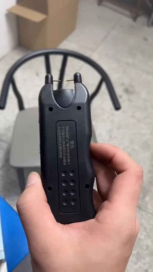 家用户外强光手电筒