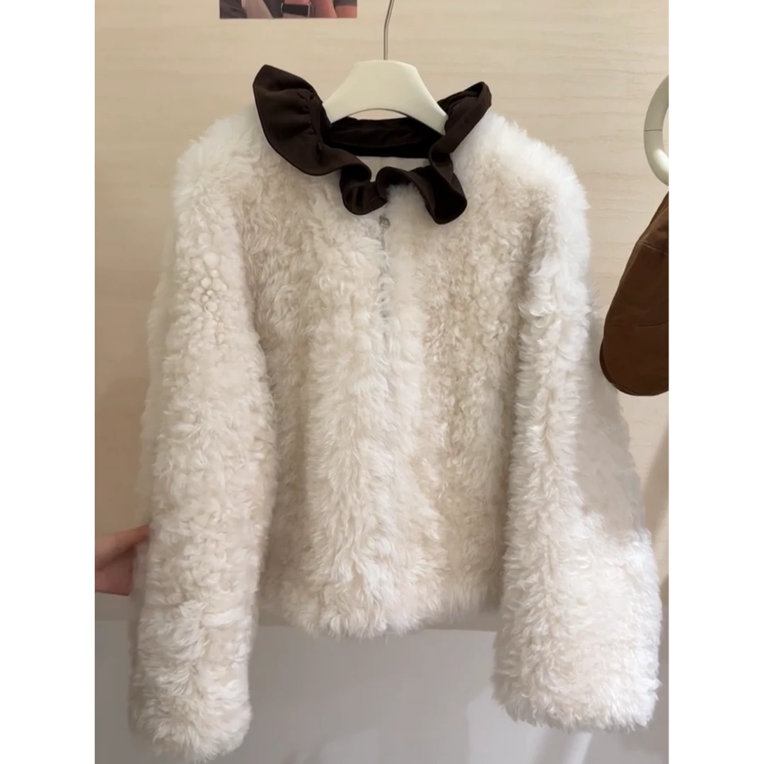 法式温柔风减龄白色羊羔毛外套冬季新款气质甜美毛茸茸开衫上衣女